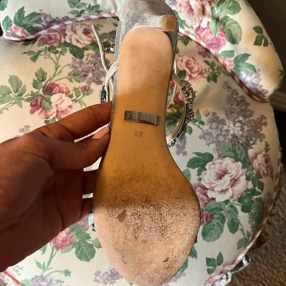 Badgley Mischka ‘Gascade’ Heels - Picture 7 of 10